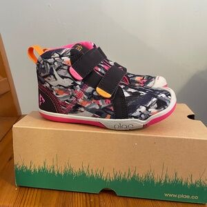 Kids Plae Max Shoes (youth 10.5)